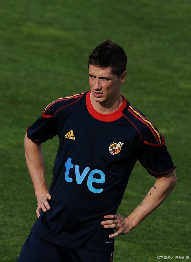 开云-德布劳内迎来十五赛季出色发挥，中国队观众热烈欢呼！(德布劳内本赛季数据)