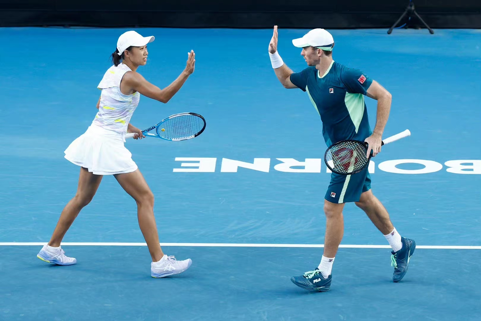 开云体育-纳达尔与90激战澳大利亚队分钟，晋级下一阶段胜负难料！，Uzi焦点对战赛场气氛高涨的简单介绍